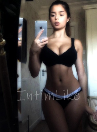 Стриптизерша Аня №35754, 25 лет